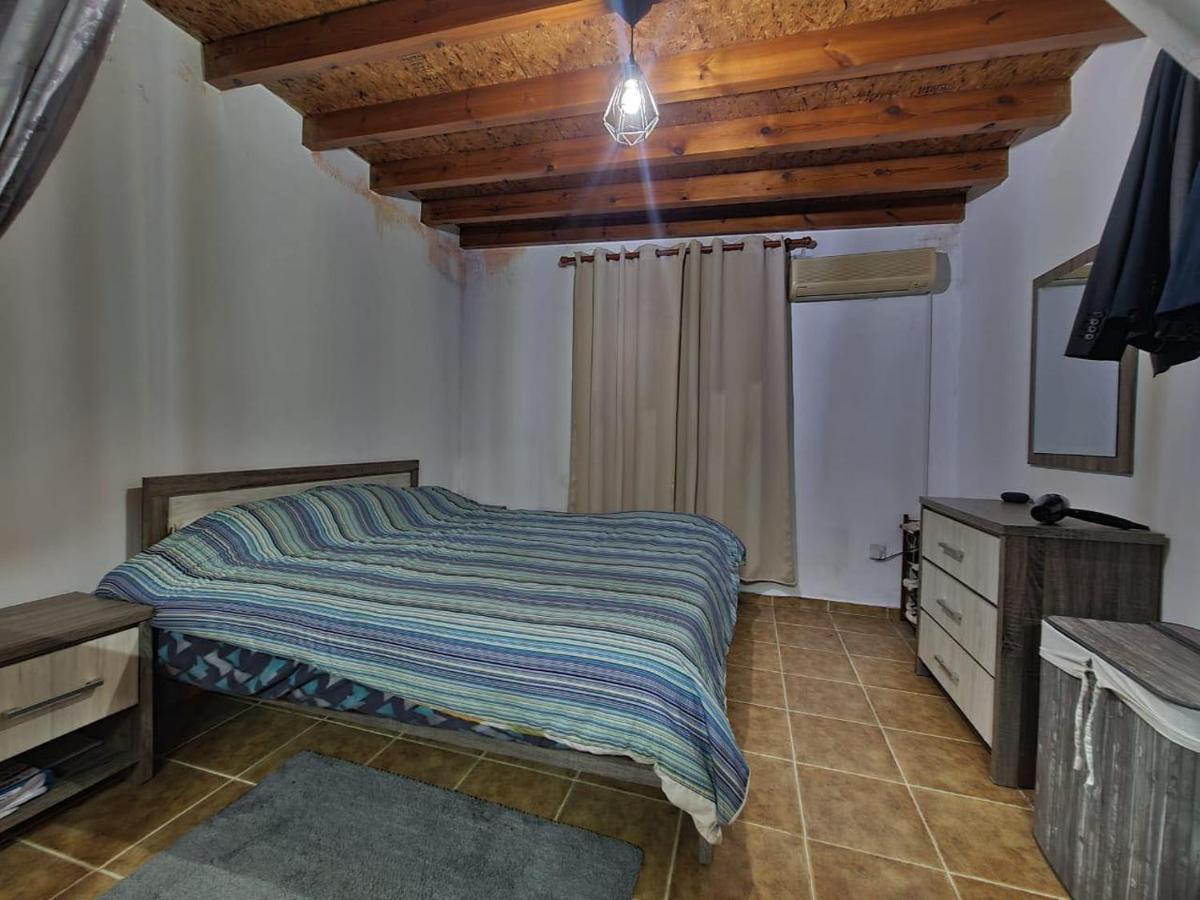 Koloni Spacious Studio In Yeroskipou מראה חיצוני תמונה